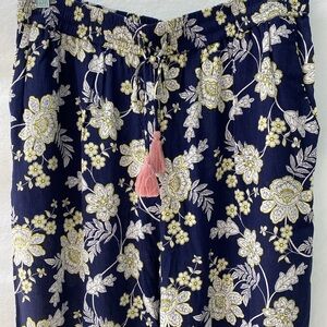 Boden Crinkle Tapered Pants